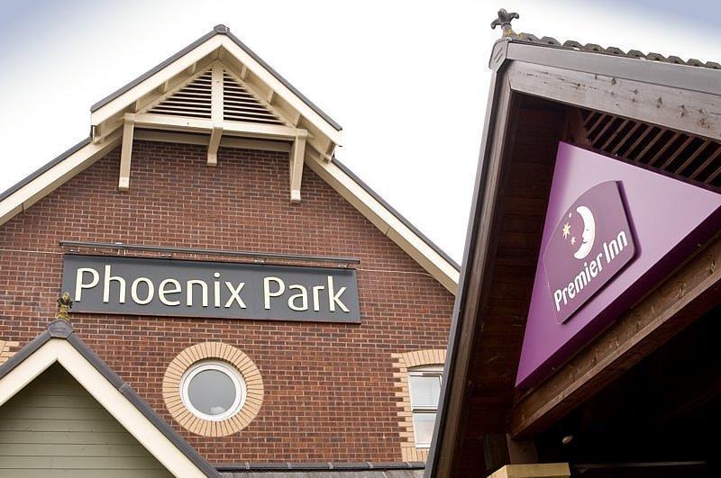 Premier Inn Glasgow Airport ペイズリー エクステリア 写真
