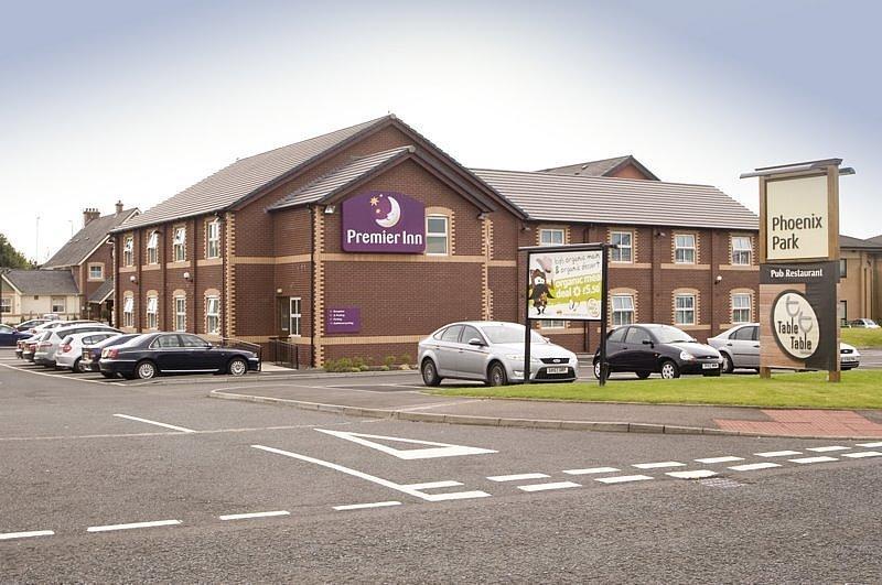 Premier Inn Glasgow Airport ペイズリー エクステリア 写真