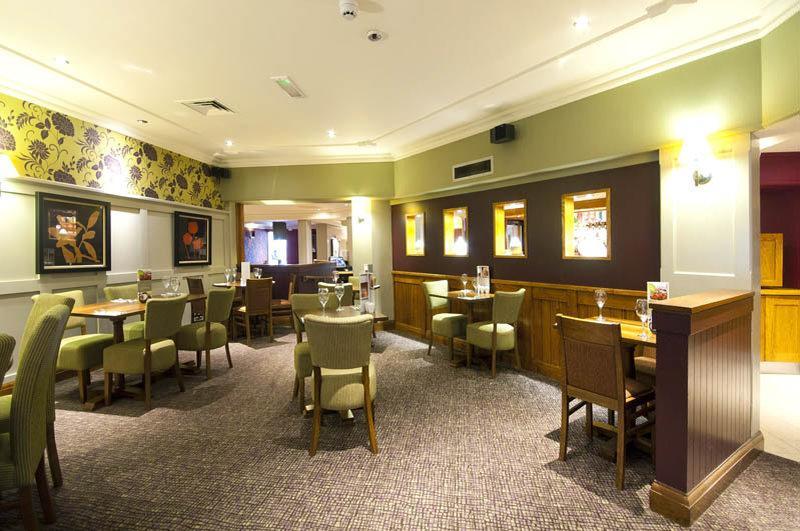 Premier Inn Glasgow Airport ペイズリー エクステリア 写真